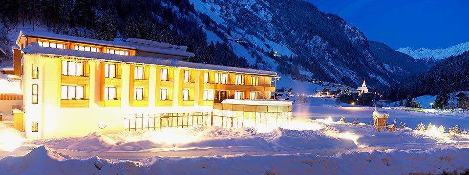 Spa Hotel Zedern Klang Hopfgarten in Defereggen Екстериор снимка