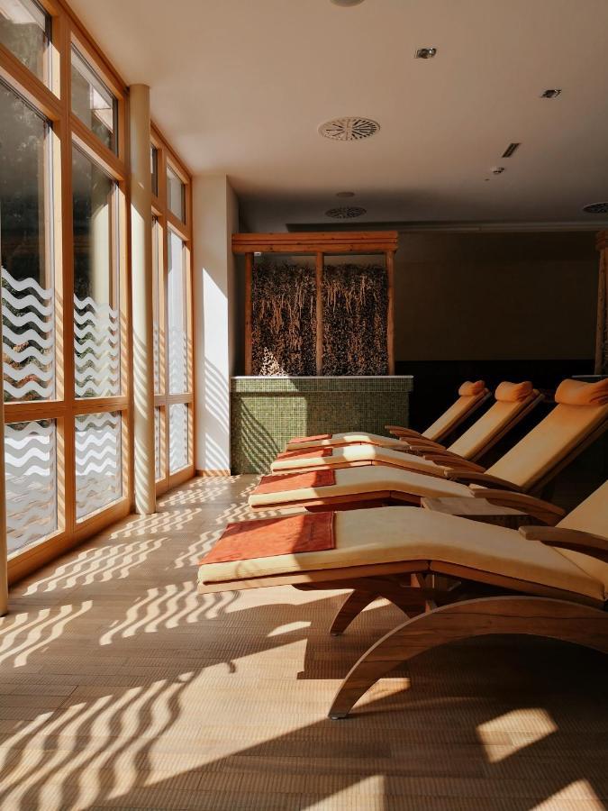 Spa Hotel Zedern Klang Hopfgarten in Defereggen Екстериор снимка