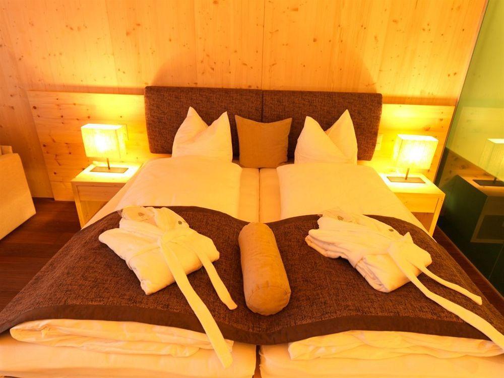 Spa Hotel Zedern Klang Hopfgarten in Defereggen Екстериор снимка