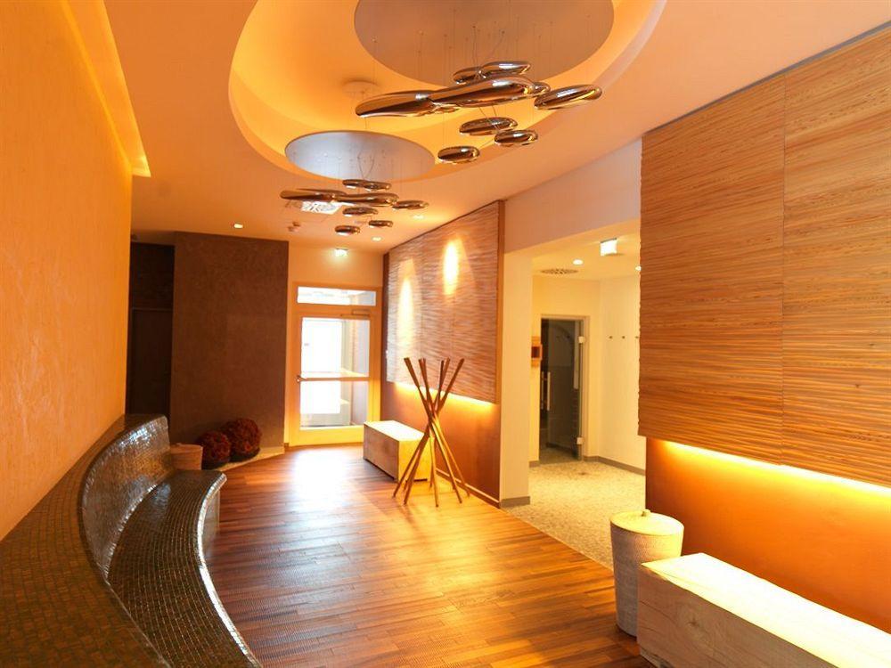 Spa Hotel Zedern Klang Hopfgarten in Defereggen Екстериор снимка