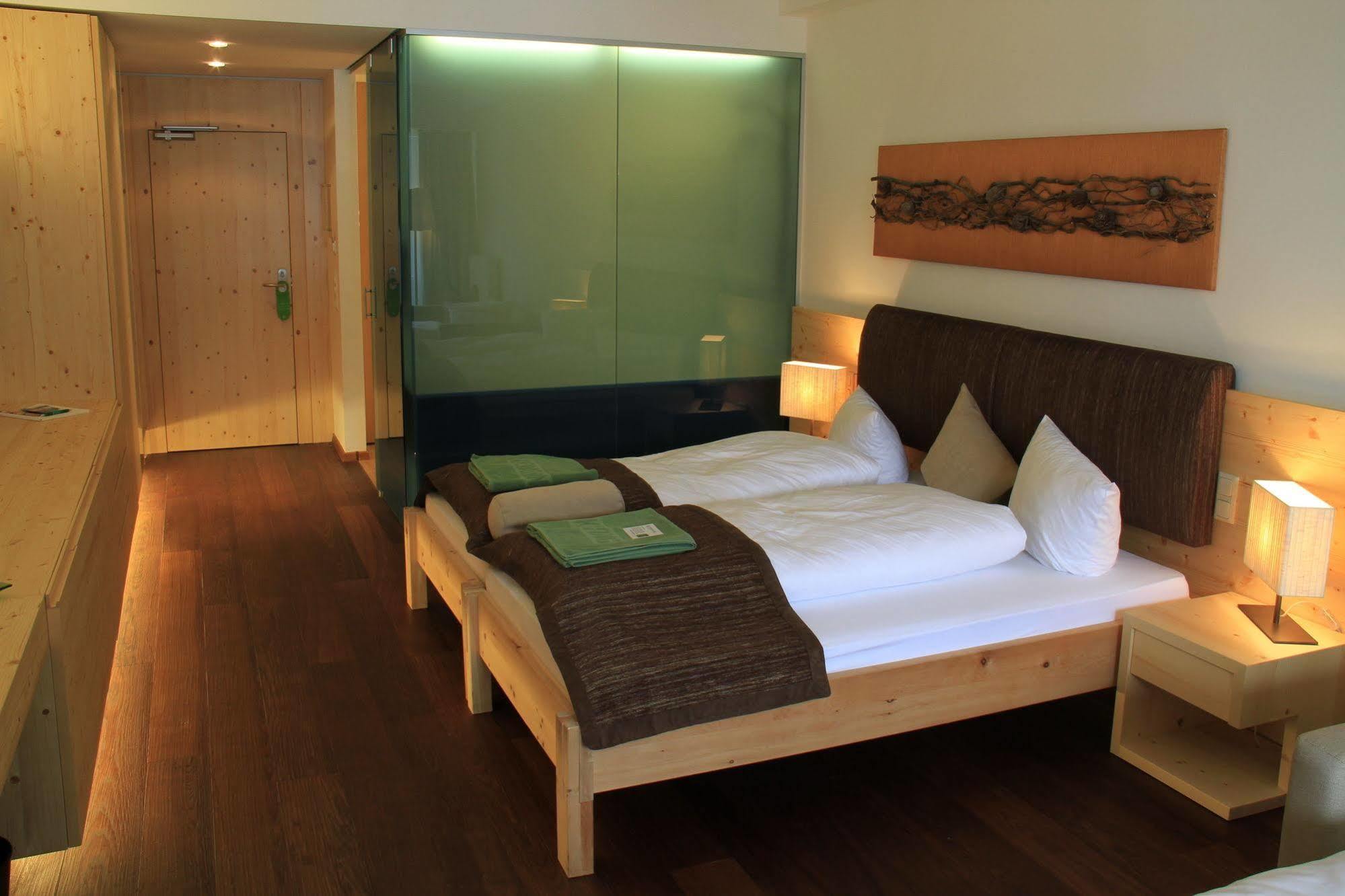 Spa Hotel Zedern Klang Hopfgarten in Defereggen Екстериор снимка